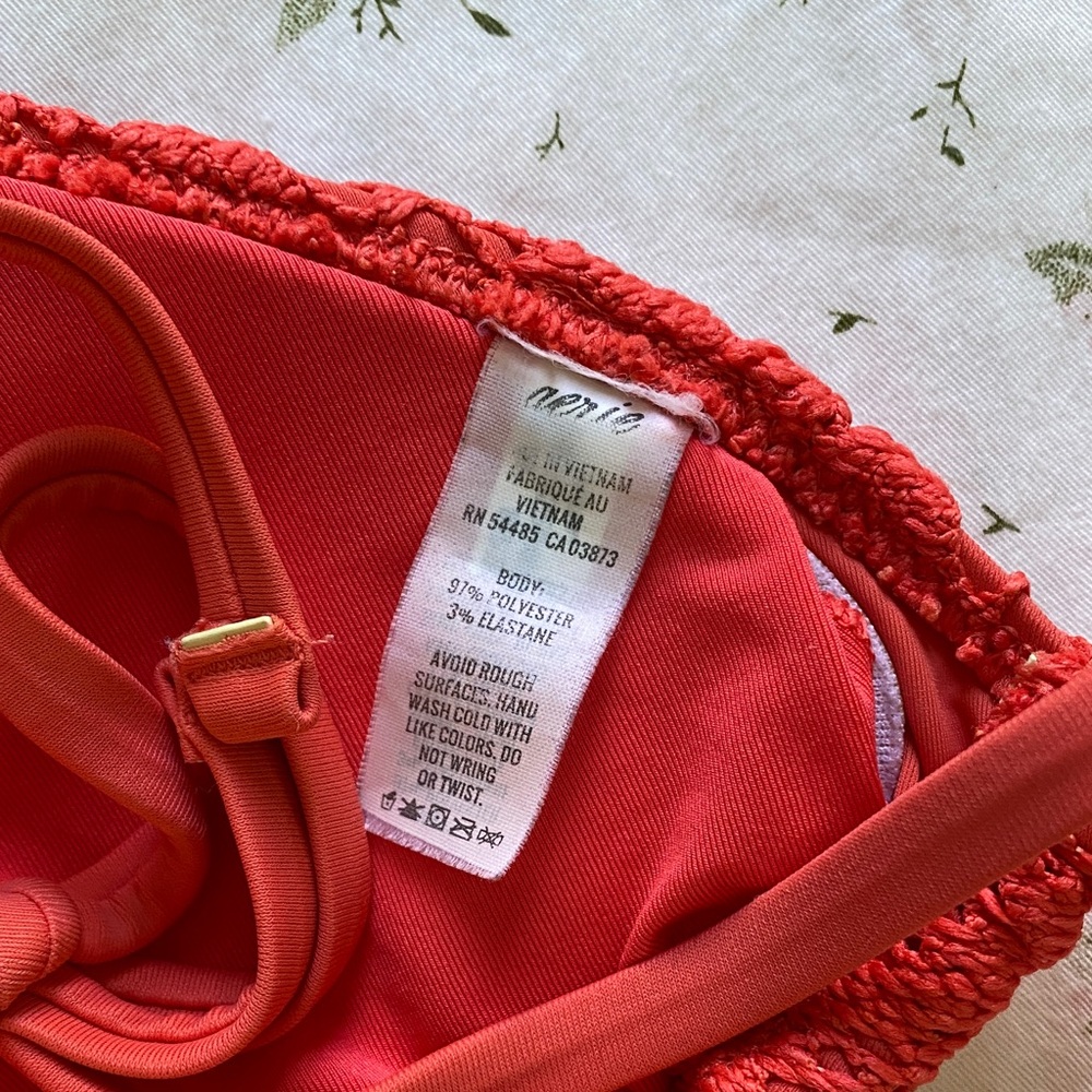 Sarah Cameron Aerie Red Crochet Bikini Top - Picture 4 of 5